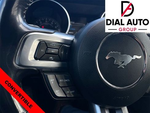 Used 2022 Ford Mustang Premium RWD image 13
