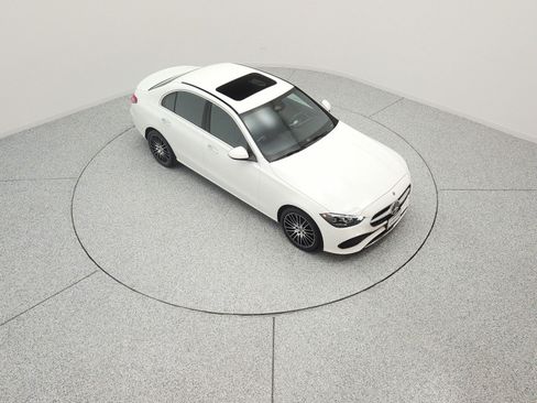 Used 2024 Mercedes-Benz C 300 Sedan image 11