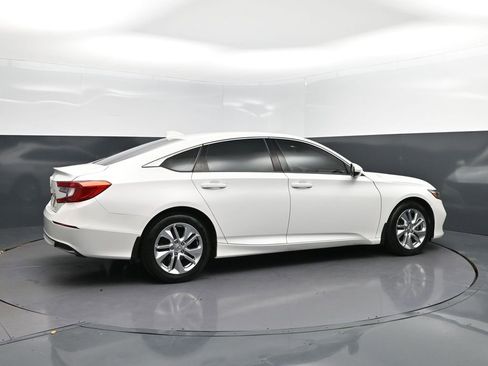 Used 2019 Honda Accord LX image 8