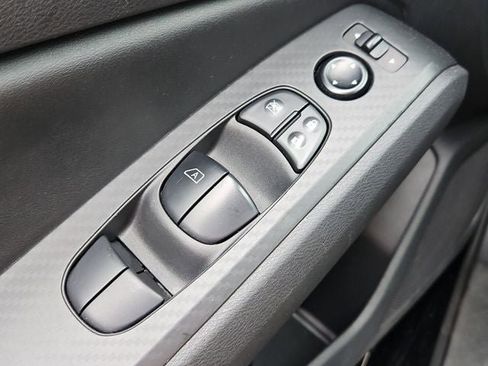 Used 2024 Nissan Altima 2.5 SV image 29