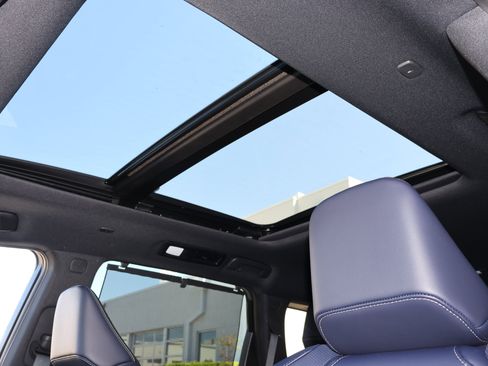 Used 2026 INFINITI QX60 Sport w/ Dark Cargo Package image 30