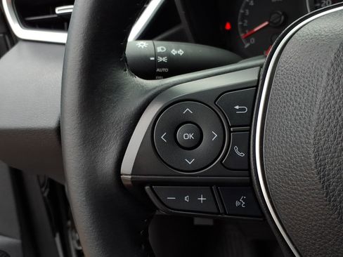 Used 2022 Toyota Corolla SE image 30