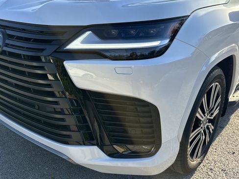 Certified 2025 Lexus LX 600 4WD w/ Luxury Package image 43