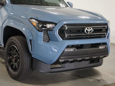 New 2026 Toyota Tacoma SR5 AWD/4WD image 4