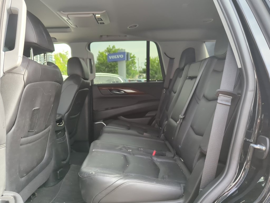Used 2020 Cadillac Escalade Premium Luxury AWD/4WD image 9