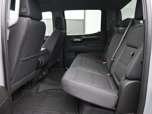 Used 2024 GMC Sierra 1500 Elevation RWD image 8
