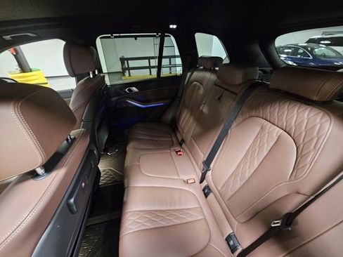 Used 2020 BMW X5 xDrive40i w/ Premium Package image 9