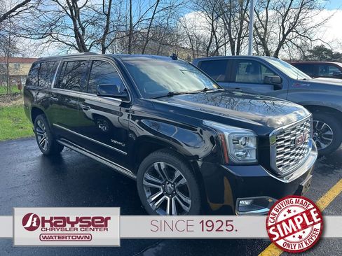 Used 2018 GMC Yukon XL Denali w/ Denali Ultimate Package image 3
