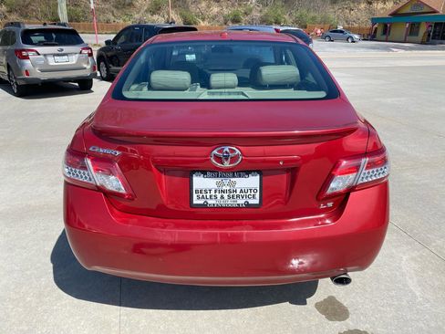 Used 2011 Toyota Camry LE w/ LE Extra-Value Pkg image 7