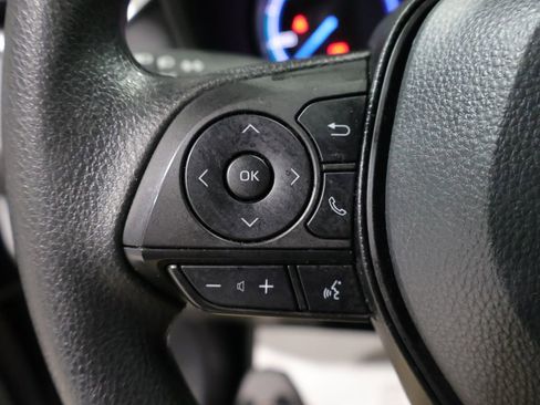 Used 2025 Toyota RAV4 XLE AWD/4WD image 28