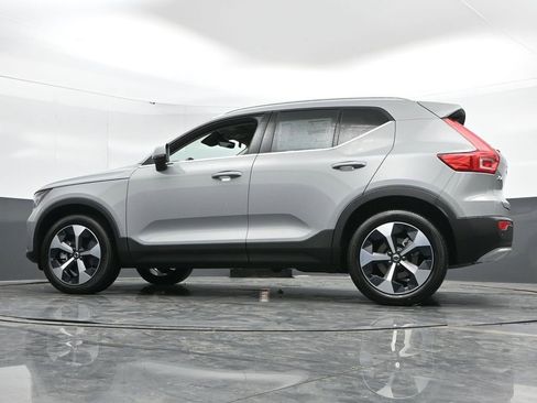 New 2025 Volvo XC40 B5 Core w/ Protection Package Premier image 46