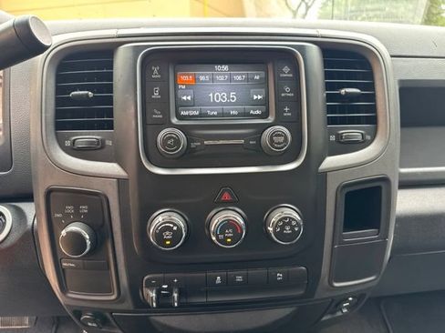 Used 2015 RAM 2500 Tradesman w/ Chrome Appearance Group AWD/4WD image 8