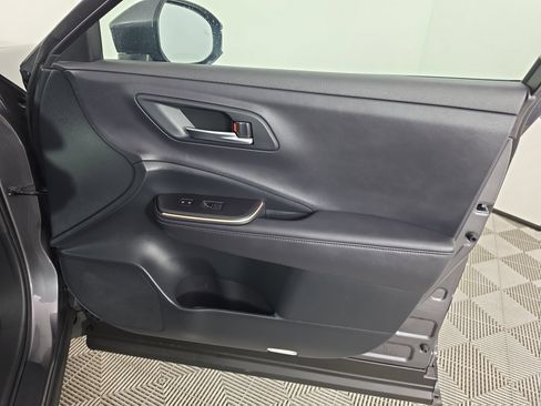 Used 2023 Toyota Crown AWD/4WD image 41