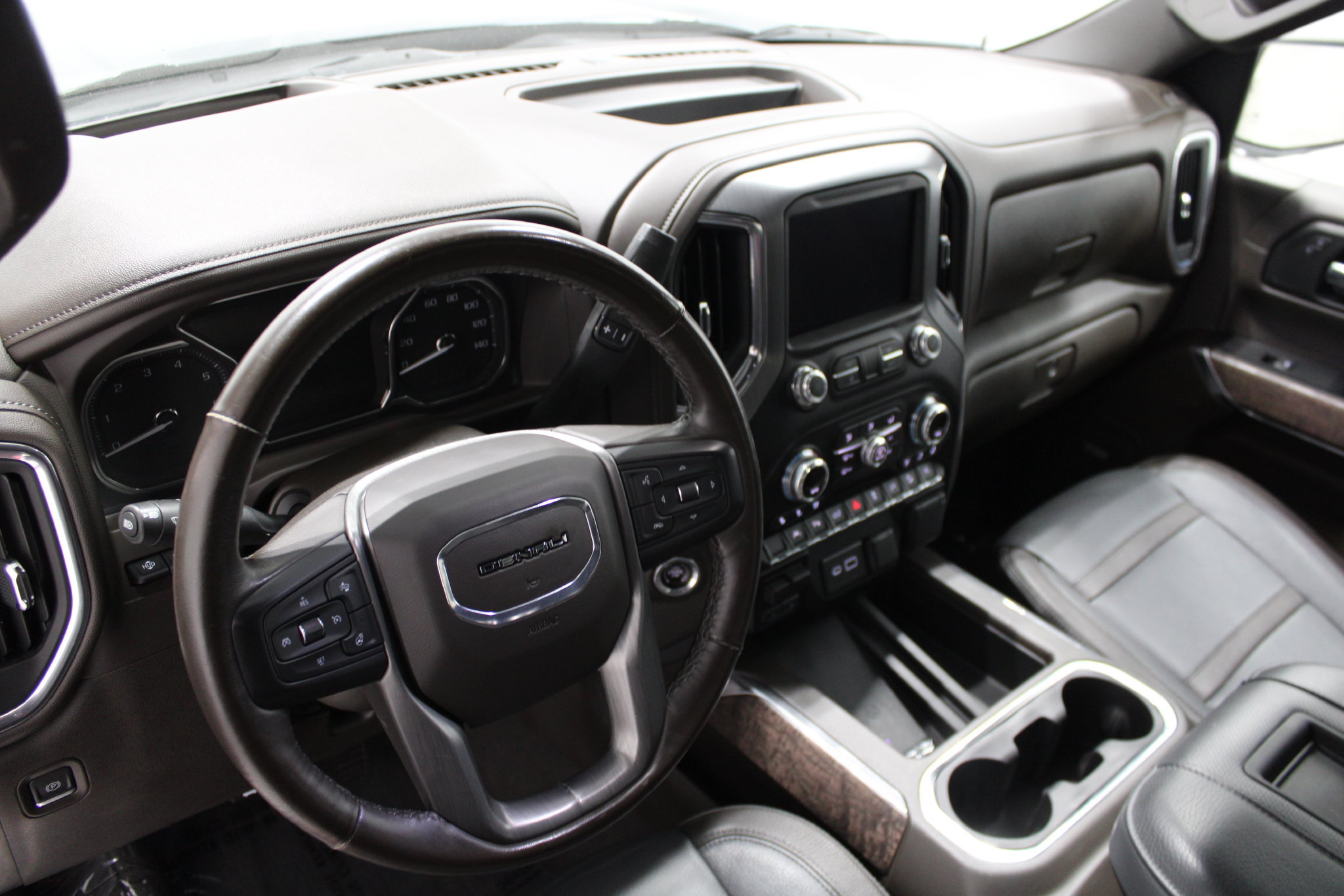 Used 2022 GMC Sierra 1500 Denali w/ Denali Premium Package AWD/4WD image 12