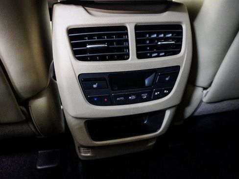 Used 2020 Acura MDX SH-AWD w/ Advance Package image 12