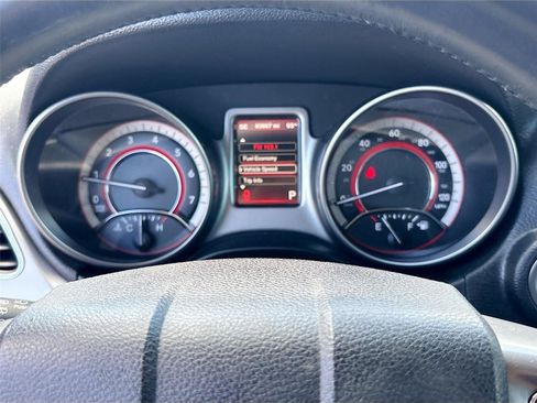 Used 2017 Dodge Journey Crossroad FWD image 12