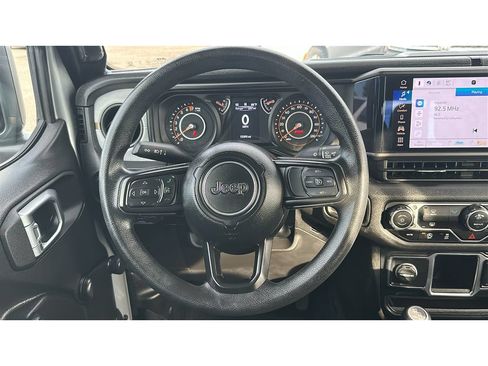 Used 2024 Jeep Gladiator Sport AWD/4WD image 23