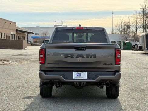 New 2026 RAM 1500 4x4 Crew Cab image 8
