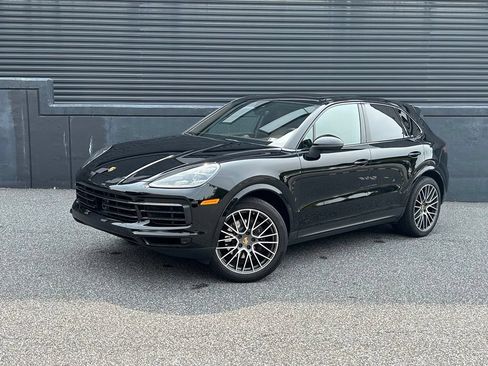 Certified 2020 Porsche Cayenne AWD/4WD image 1
