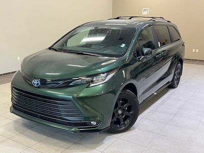 Certified 2025 Toyota Sienna XLE Woodland Edition