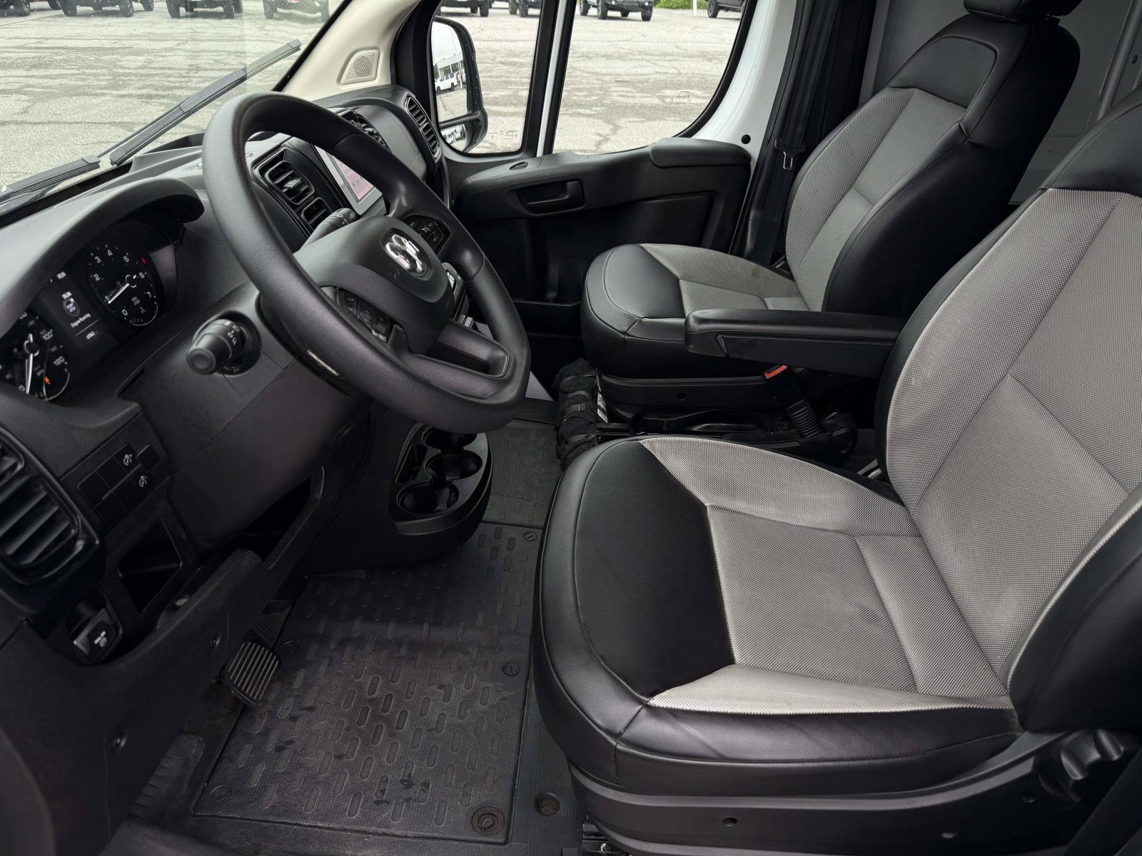 Used 2023 RAM ProMaster 2500 FWD image 21