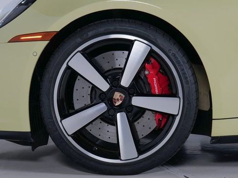 Certified 2026 Porsche 911 Carrera S RWD image 30