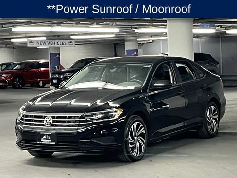 Used 2021 Volkswagen Jetta SEL image 4