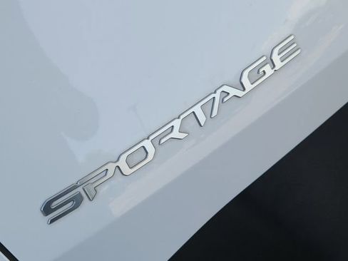 Used 2023 Kia Sportage EX FWD image 8