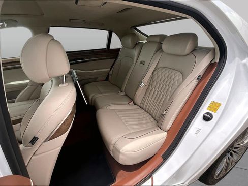 Used 2021 Genesis G90 5.0 Ultimate RWD image 19