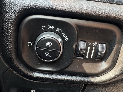 Used 2026 RAM 1500 Laramie AWD/4WD image 19