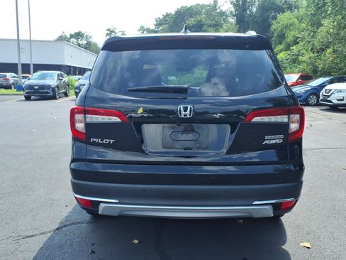 Used 2019 Honda Pilot Touring image 6