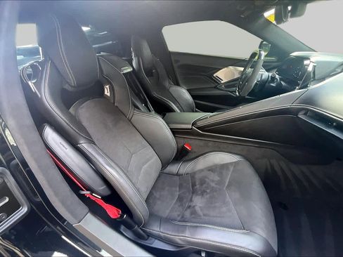 Used 2023 Chevrolet Corvette Z06 RWD image 17