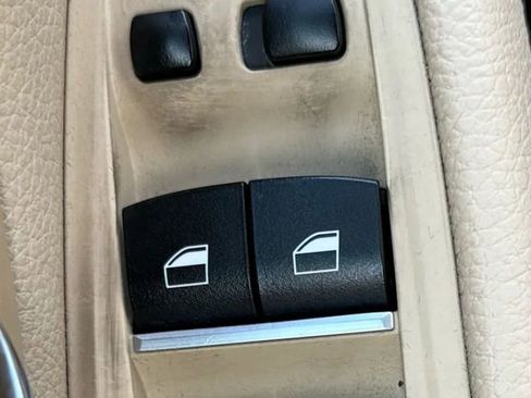 Used 2016 BMW 535i xDrive Sedan AWD/4WD image 26
