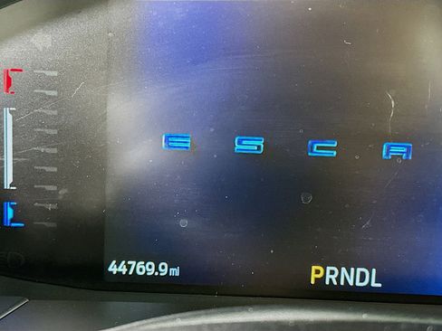 Used 2024 Ford Escape ST-Line w/ Cold Weather Package image 19