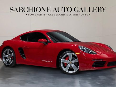 Used 2019 Porsche 718 Cayman S image 1