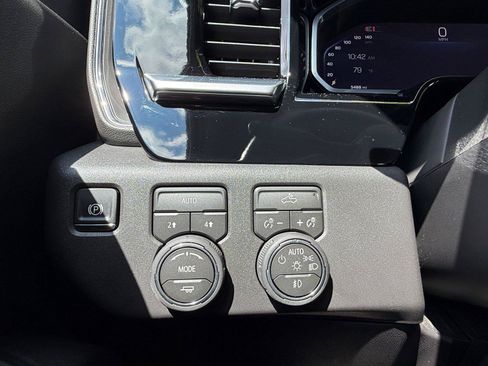 Used 2026 Chevrolet Silverado 1500 RST w/ RST Select Package AWD/4WD image 23