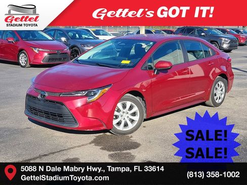 Used 2023 Toyota Corolla LE image 1