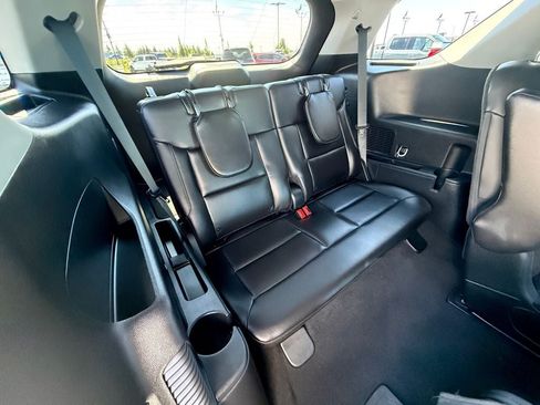 Used 2023 Ford Explorer XLT w/ Equipment Group 202A AWD/4WD image 33