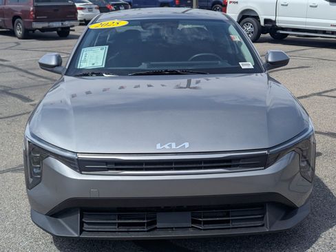 Used 2025 Kia K4 FWD image 6