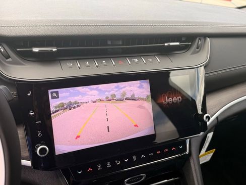 New 2026 Jeep Grand Cherokee Limited RWD image 14
