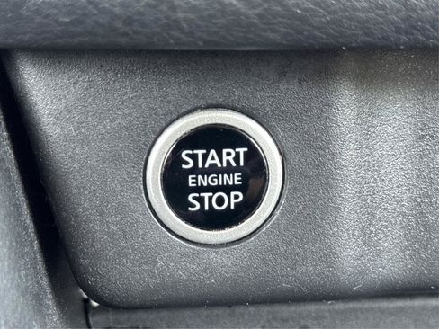 Used 2021 Nissan Rogue S AWD/4WD image 20