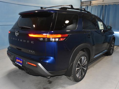 New 2026 Nissan Pathfinder Platinum w/ Cargo Package image 25