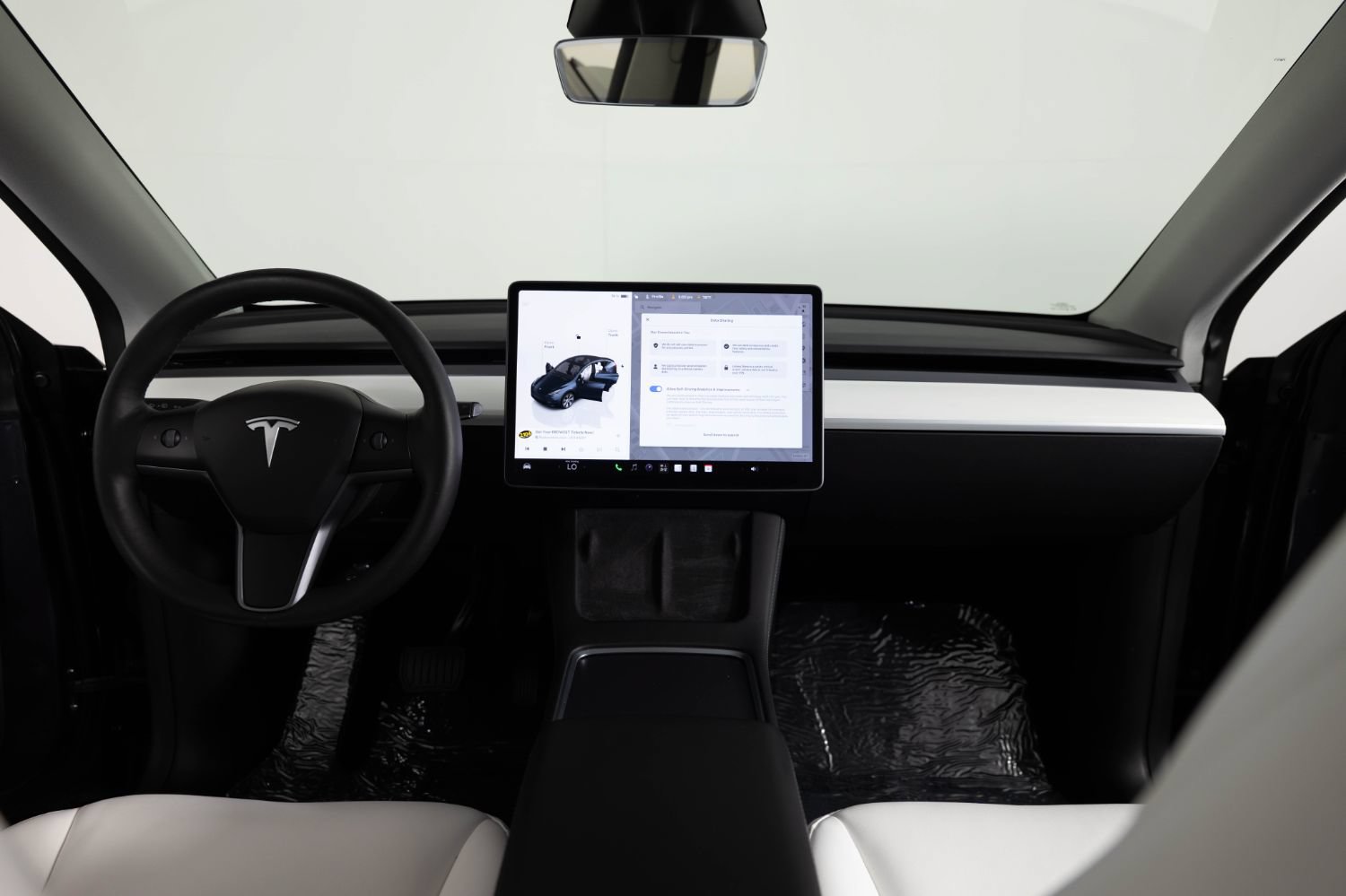 Used 2024 Tesla Model Y Long Range AWD/4WD image 34