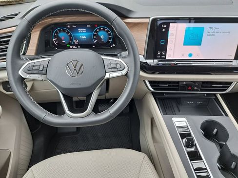 New 2026 Volkswagen Atlas SE FWD image 20