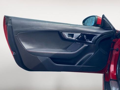Used 2015 Jaguar F-TYPE S image 14