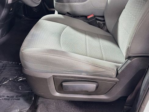 Used 2018 RAM 1500 Express RWD image 19