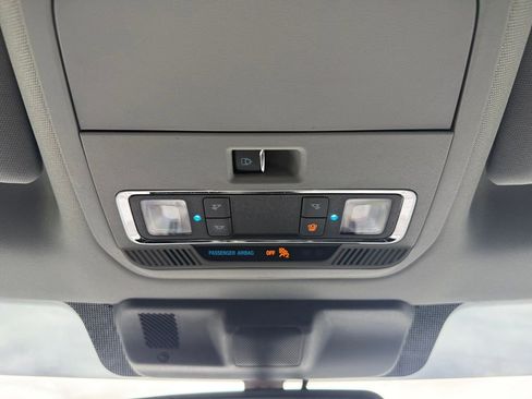 Used 2023 Ford F150 Lariat w/ Trailer Tow Package image 32