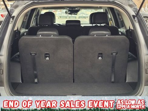 Used 2022 Kia Sorento S w/ Panoramic Sunroof Package image 8