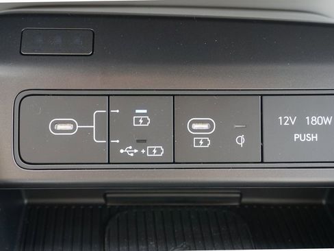 Used 2024 Hyundai Kona SEL w/ Convenience Package image 15