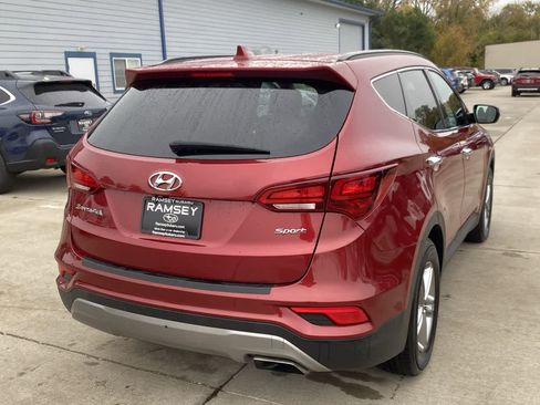 Used 2017 Hyundai Santa Fe Sport image 6